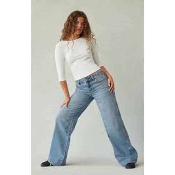 NWT Pacsun Casey Low Rise Baggy Jeans Astrid SIZE 28 - Picture 1 of 1